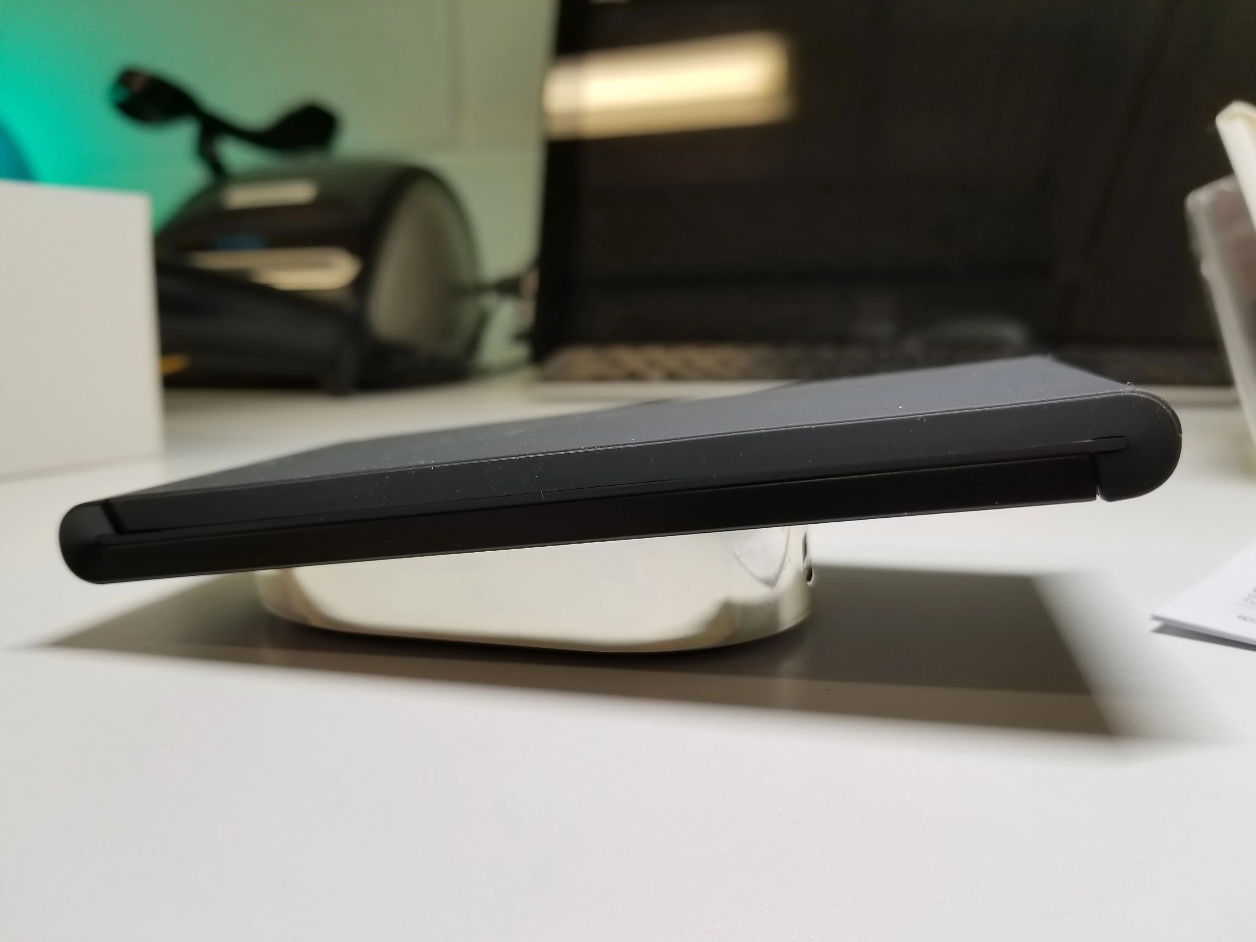 Verizon Wireless Charging Pad w/ Fast Charge Technology - Black - Image 3